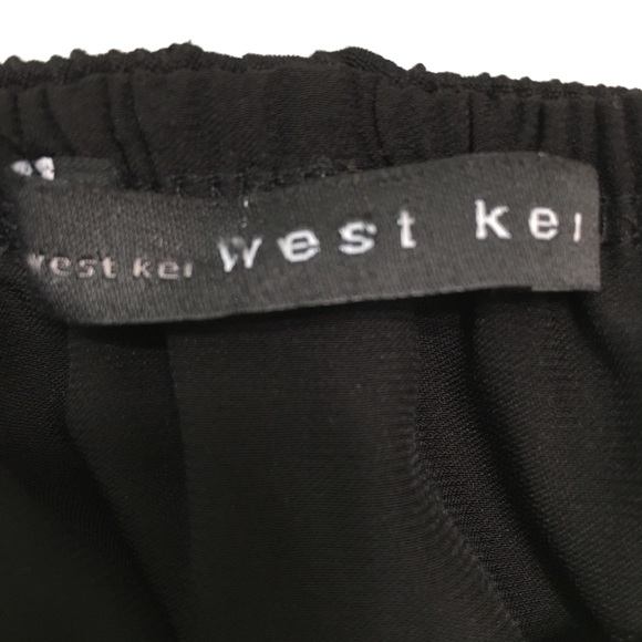 West Kei off the shoulder ruffle blouse black sz M - Picture 6 of 8